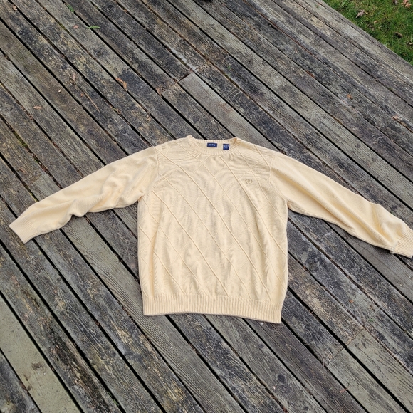 Izod Men's Sweater - Picture 5 of 6